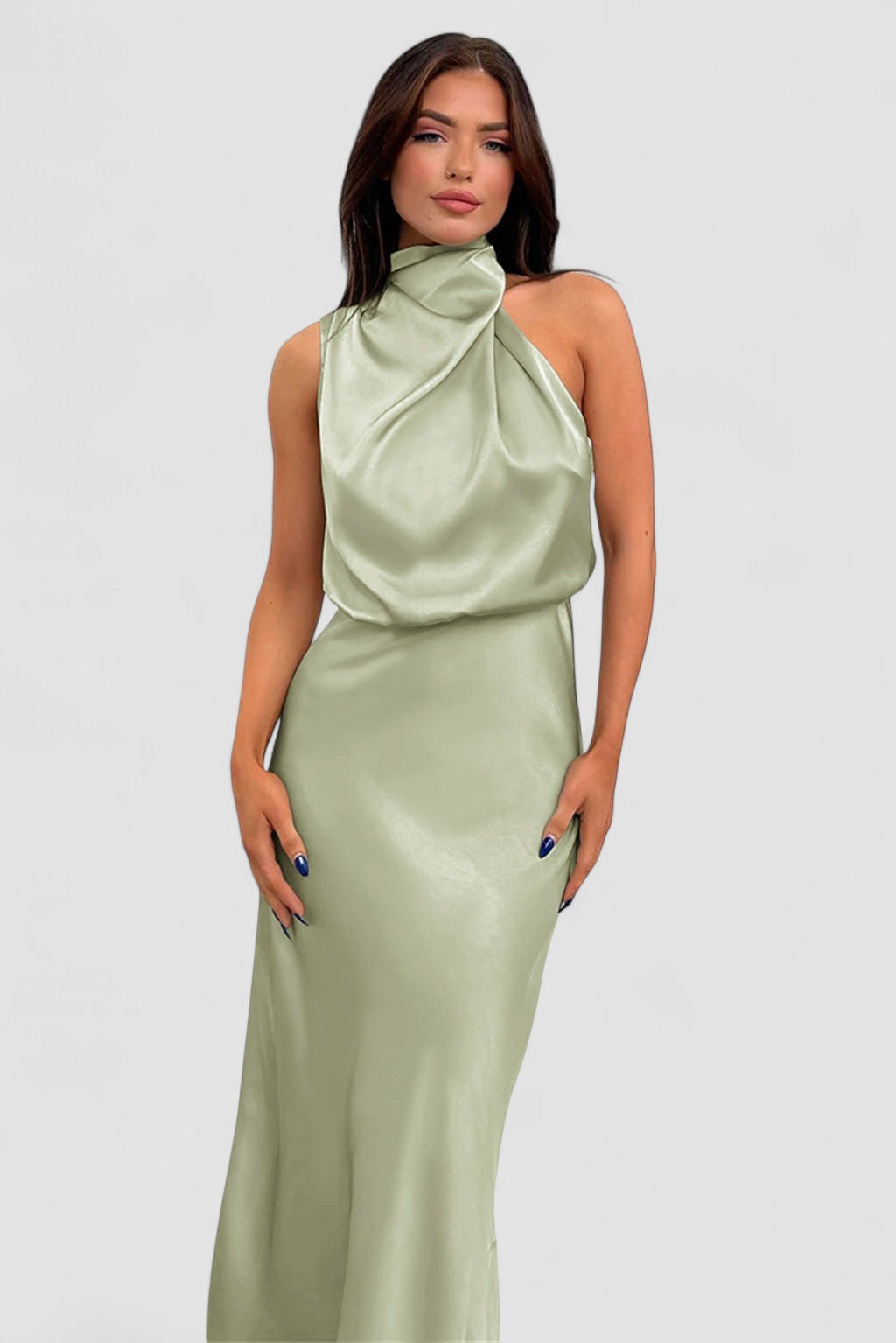 Noora™ | Glamourklänning i satin med halterneck