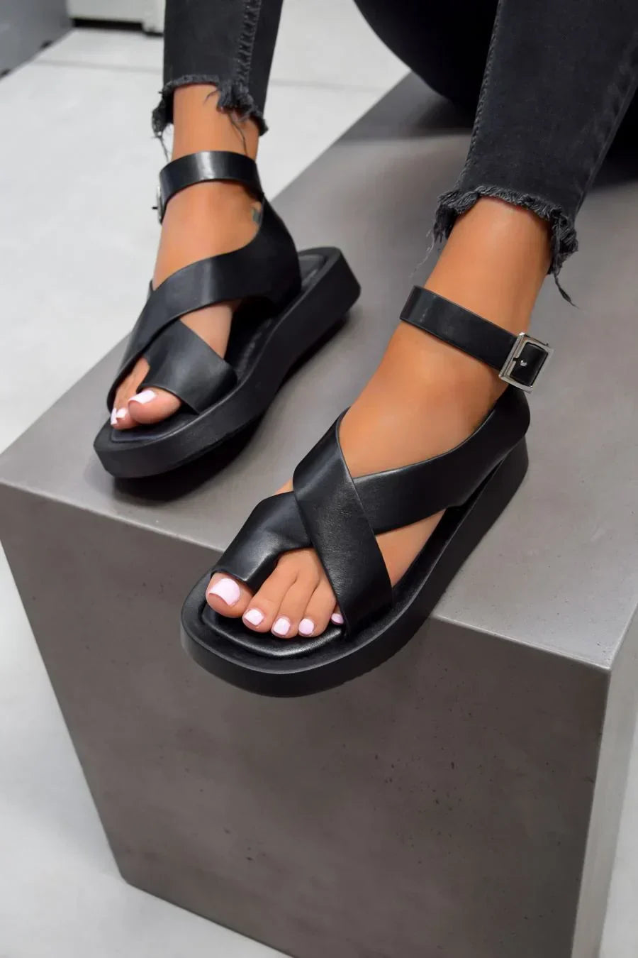 Noora™ | Eleganta & Avslappnade Sandaler Petra