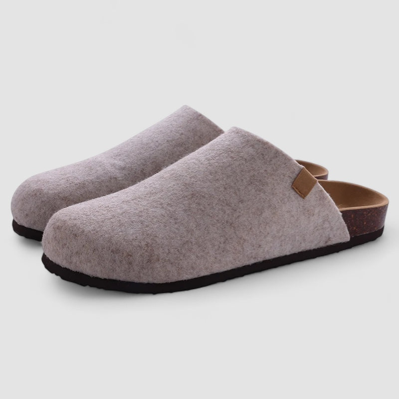 Noora™ | Livia – Bekväma slip-ins i mocka med ortopediskt stöd