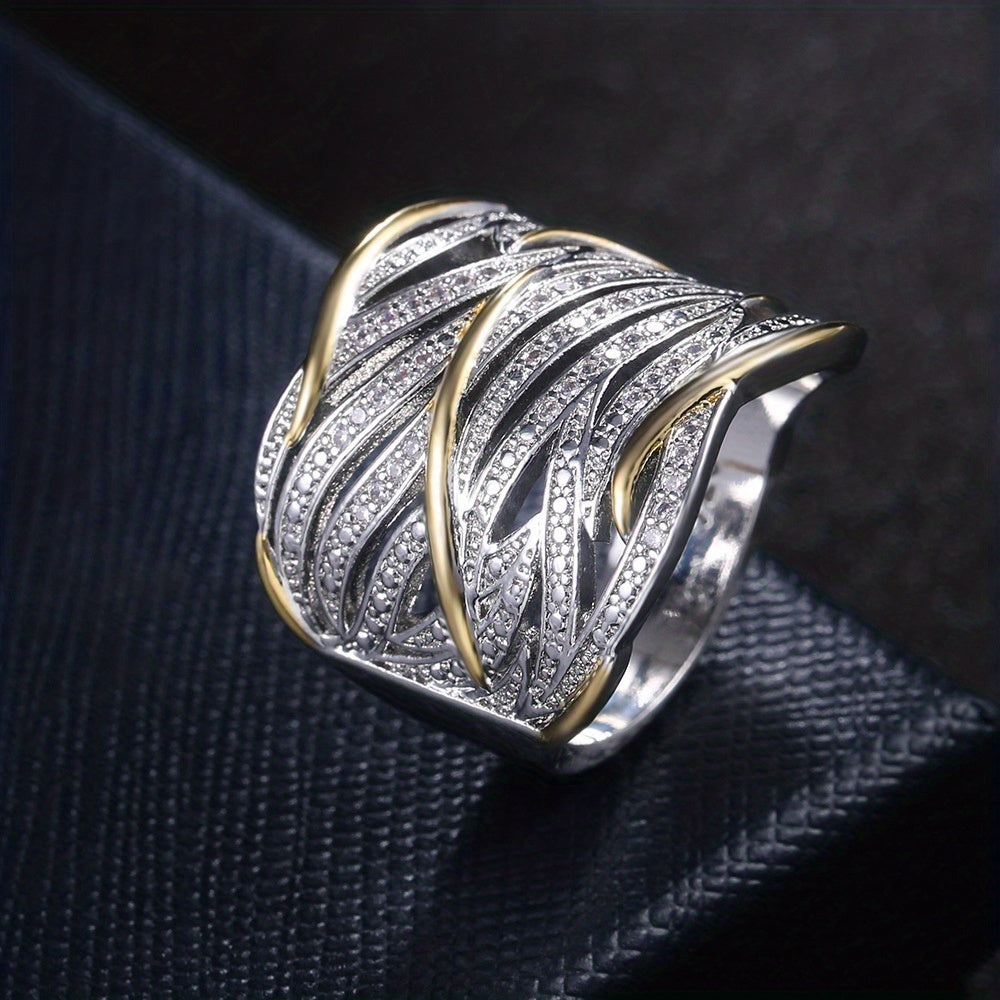 Chic Lagerad Twist Ring