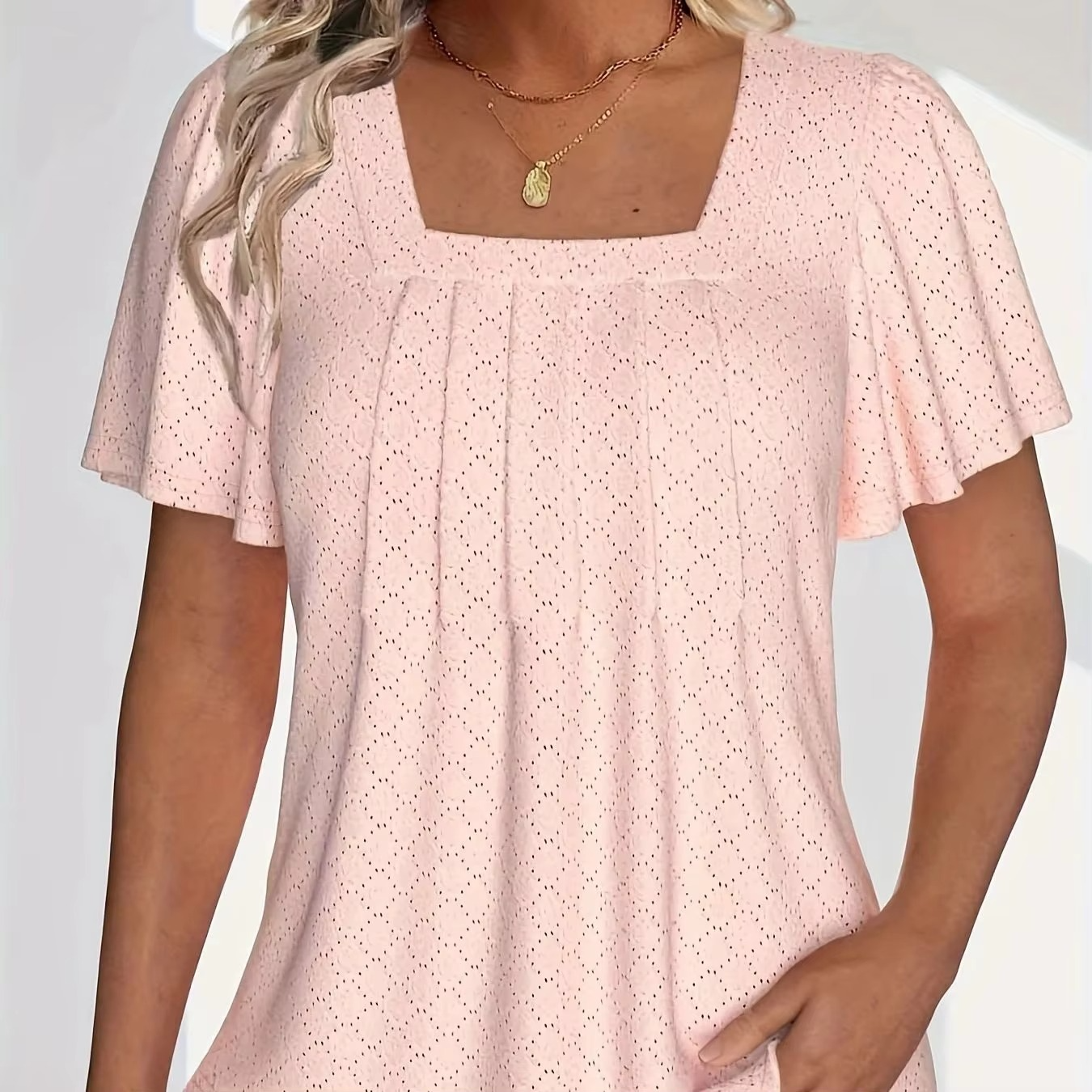 Noora™ | Mirelle – Blus med fyrkantig halsringning och textur