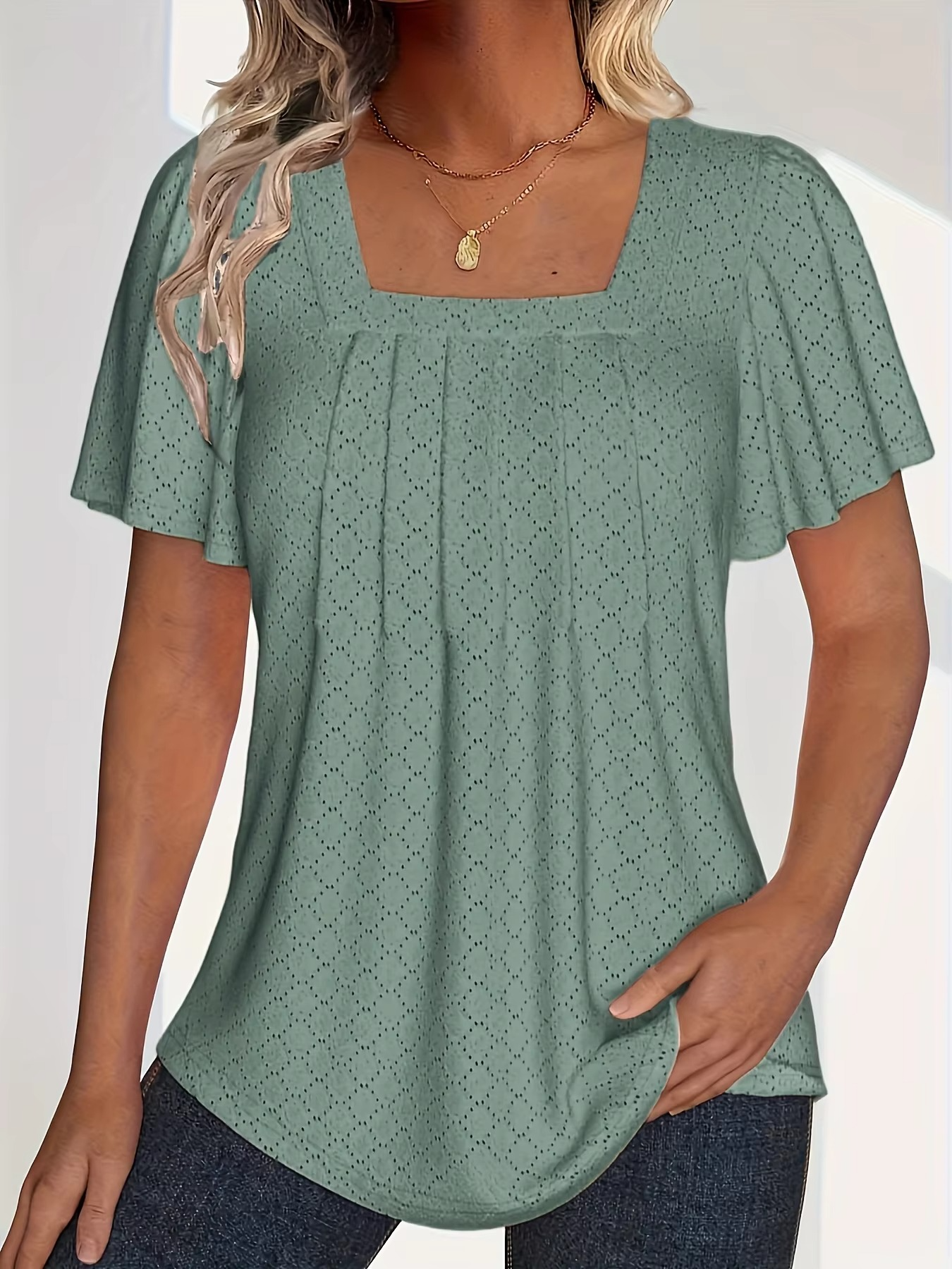 Noora™ | Mirelle – Blus med fyrkantig halsringning och textur