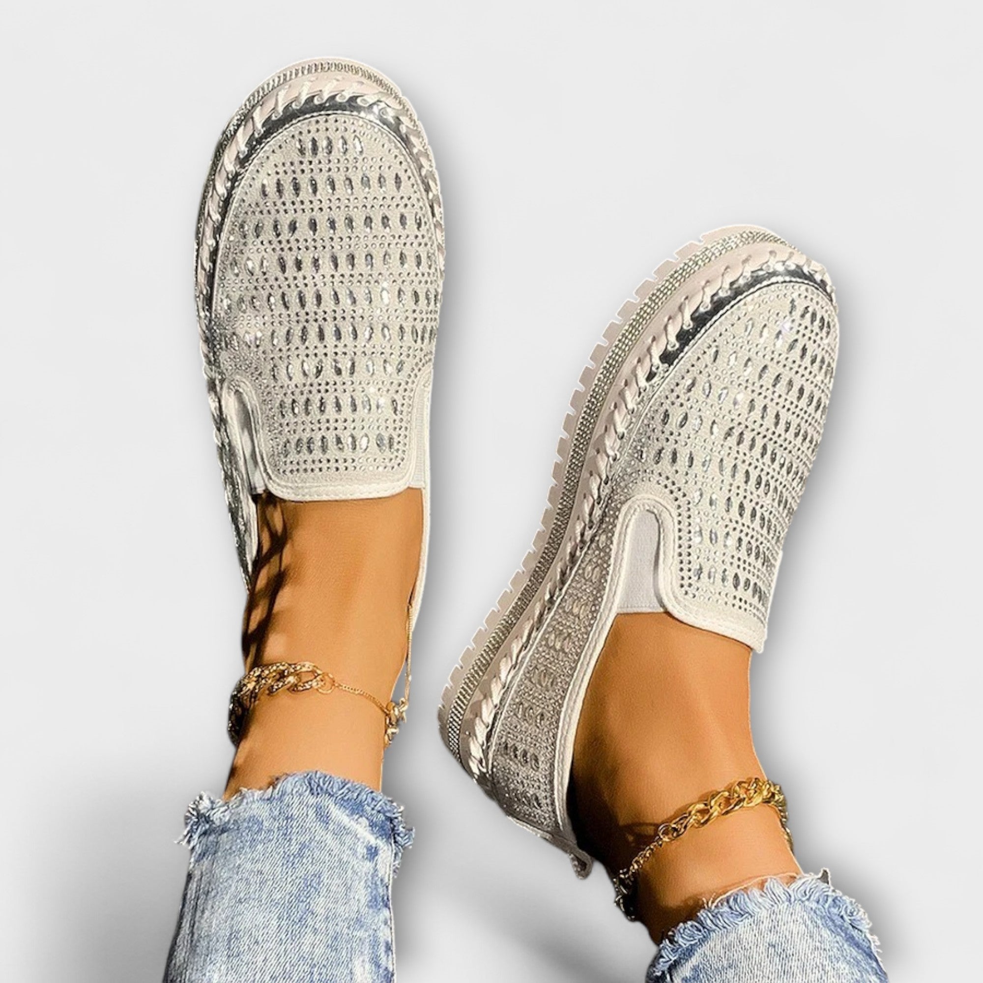 Kenna | Slip-on med perforerad design