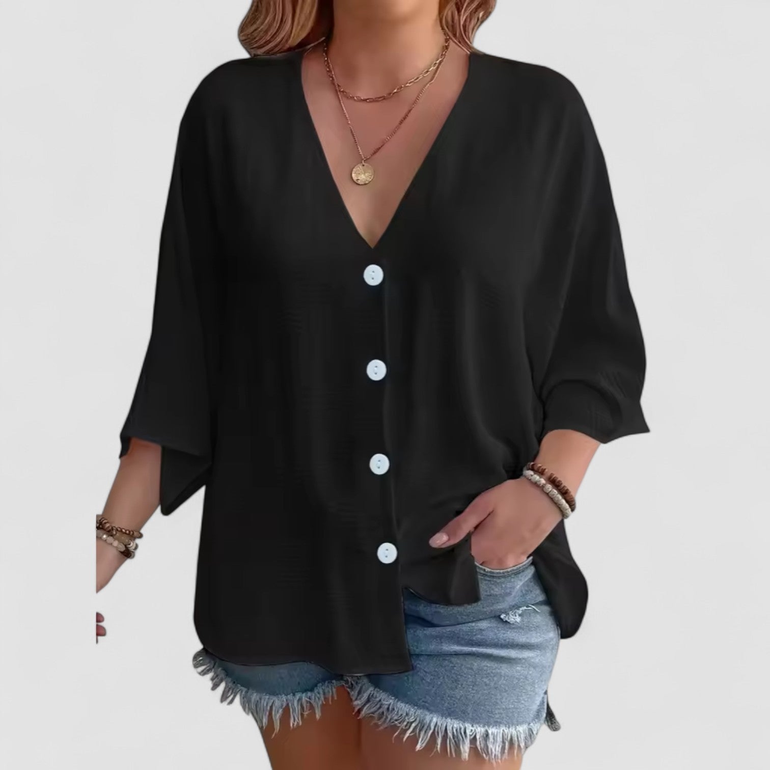 Noora™ | Signe – Blus med knäppning och ¾-ärm