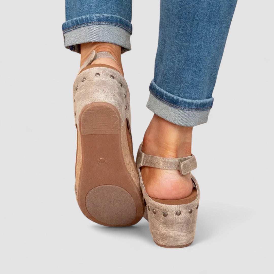 Noora™ | Mockaskor med Klack