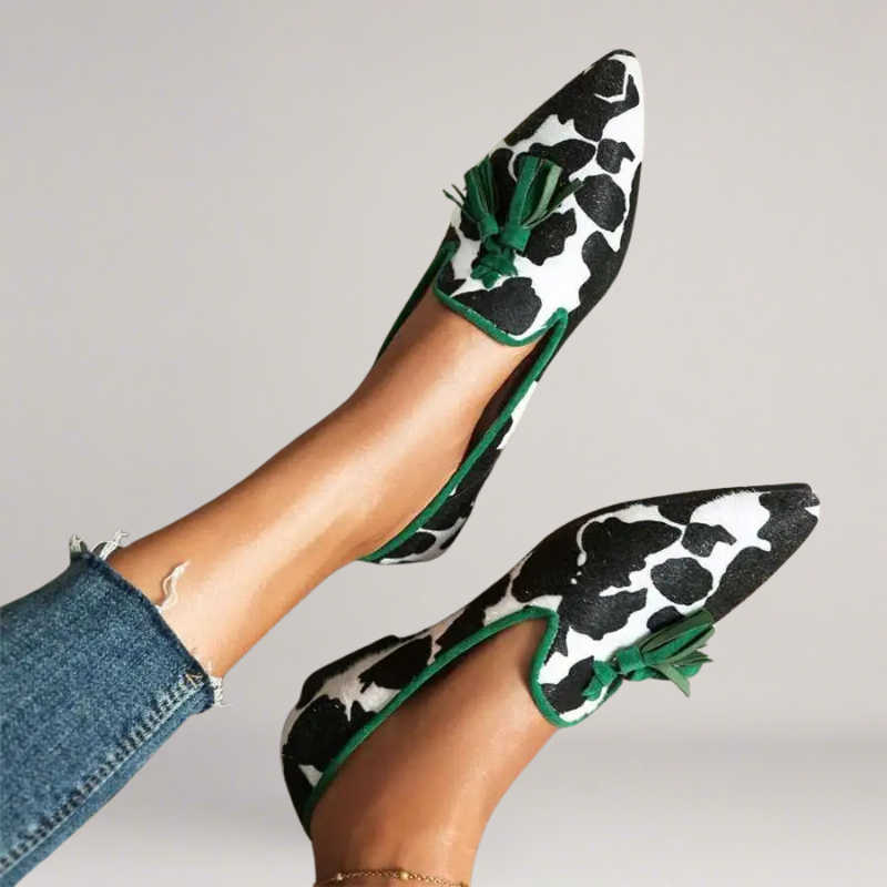 Noora™ | Handgjord mockasin i ekoläder med tryck