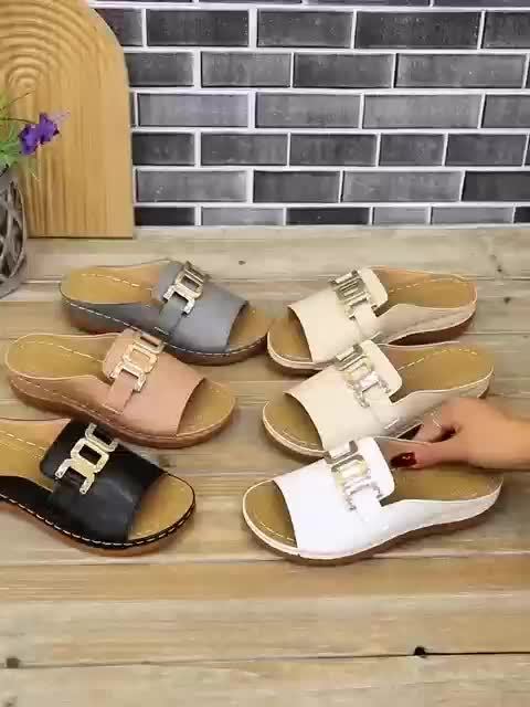 Kaia™ Guldspänne Slide Sandaler