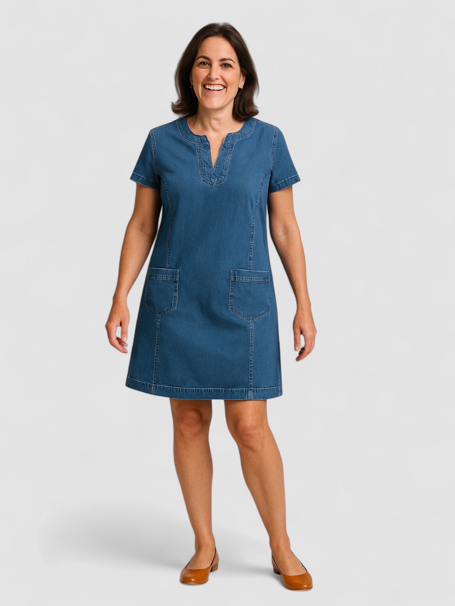 Noora™ | Mjuk Denimklänning med Framfickor