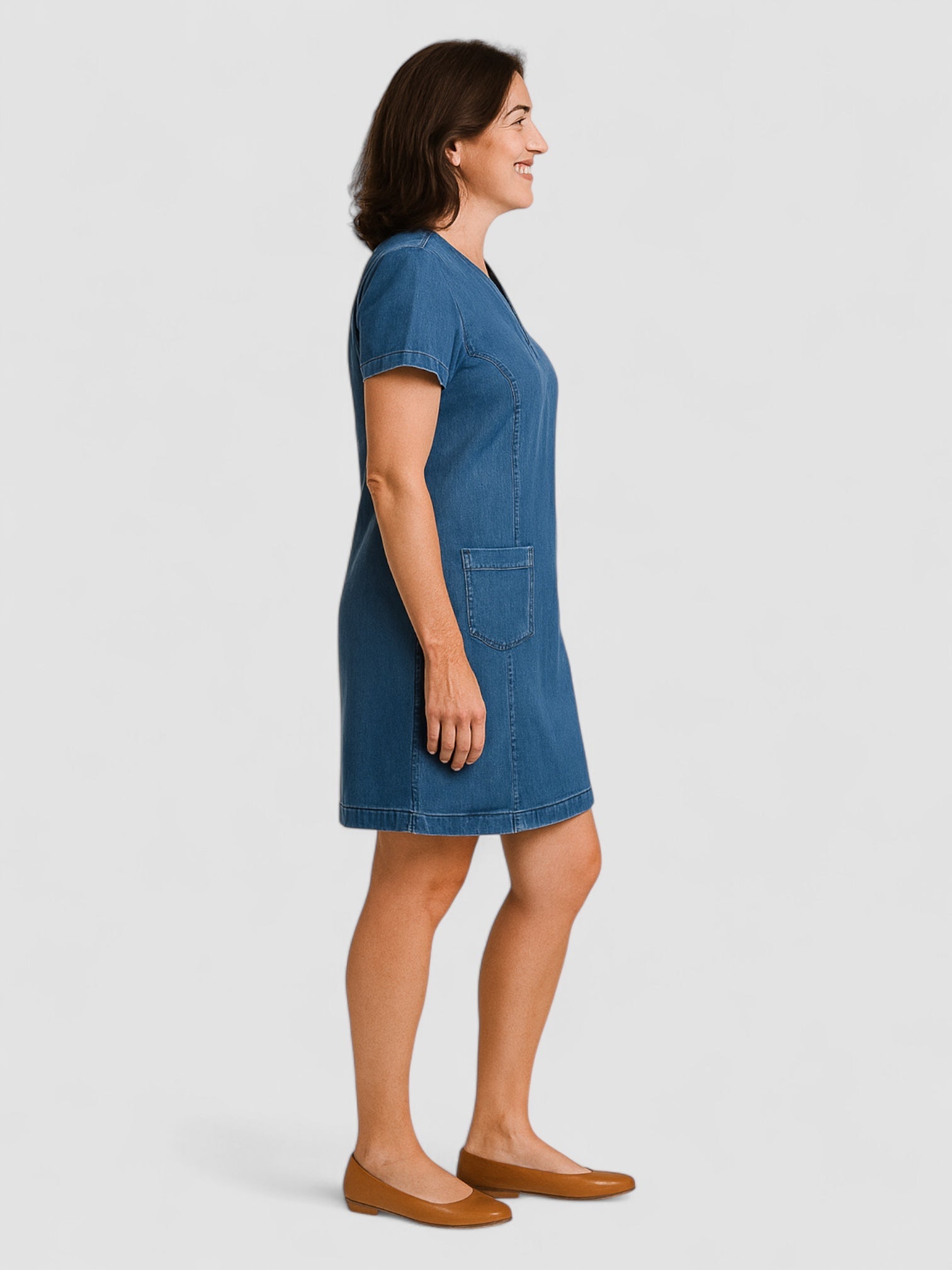 Noora™ | Mjuk Denimklänning med Framfickor