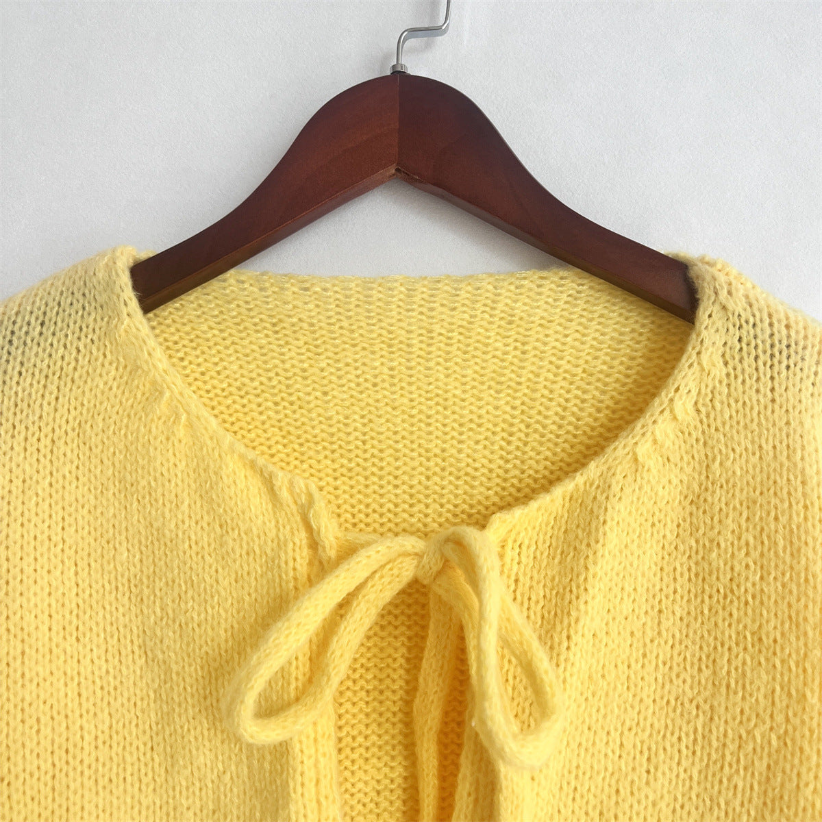 Enfärgad Crew Neck Snörad Cardigan