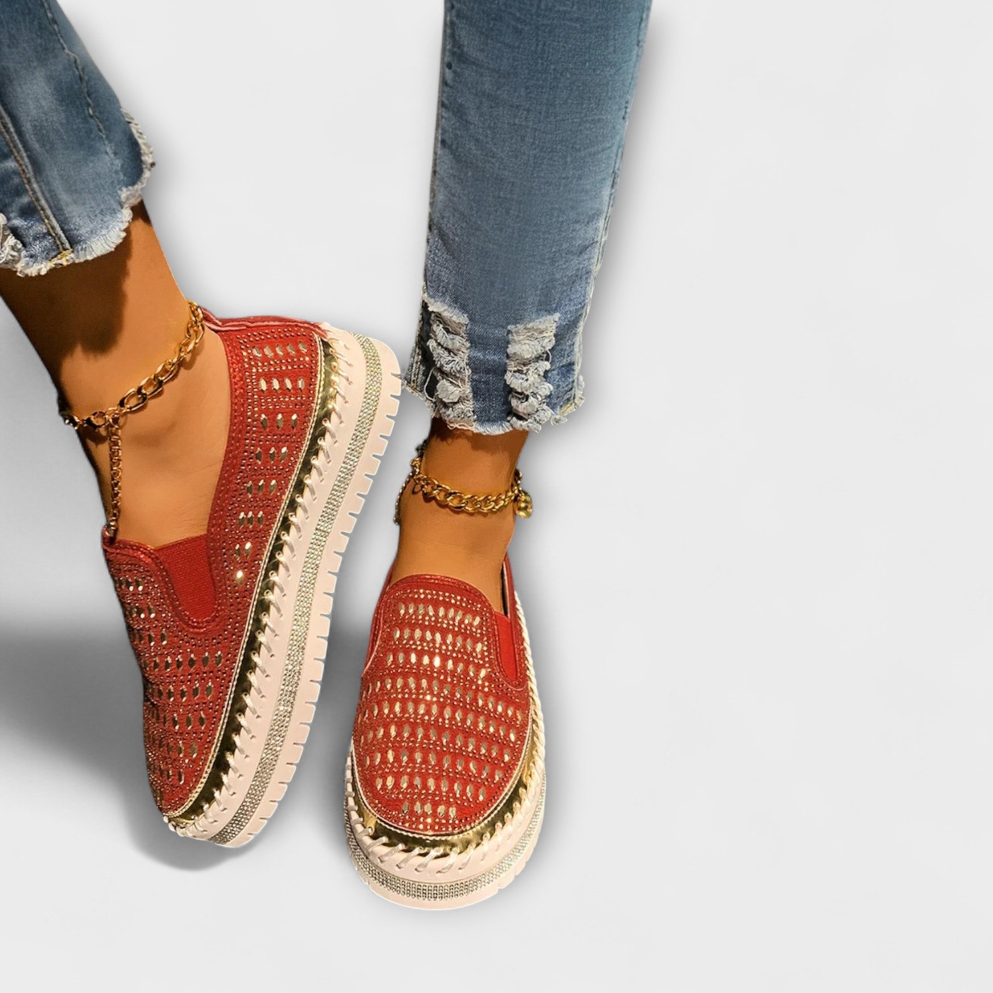 Kenna | Slip-on med perforerad design